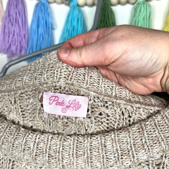 Pink Lily Boutique Cream Beige Chunky Oversized Knitted Sweater Size Extra Large - Picture 7 of 13